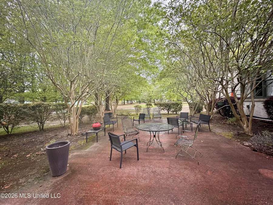 601 Court Street, Hattiesburg, MS 39401 - #2