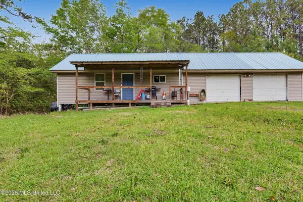 20499 Twin Lakes Drive, Saucier, MS 39574