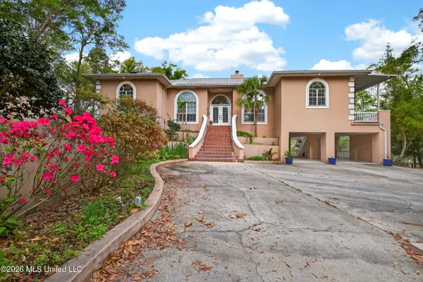 10418 Malahini Place, Diamondhead, MS 39525