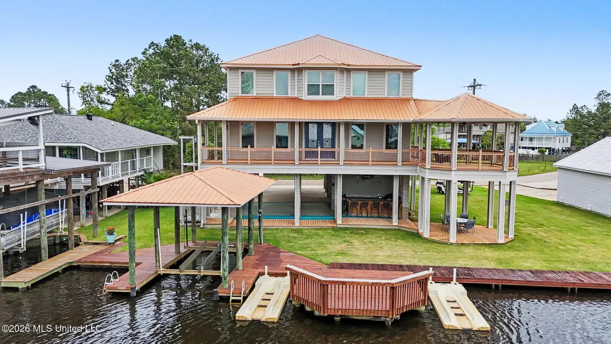 6253 Shawnee Street, Kiln, MS 39556 - #1