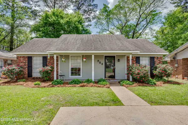 753 Clearmont Drive, Pearl, MS 39208