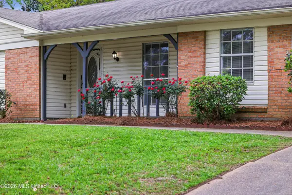 1206 Cliffdale Drive, Clinton, MS 39056