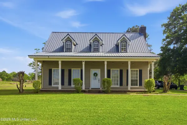 3019 Volley Campbell Road, Terry, MS 39170