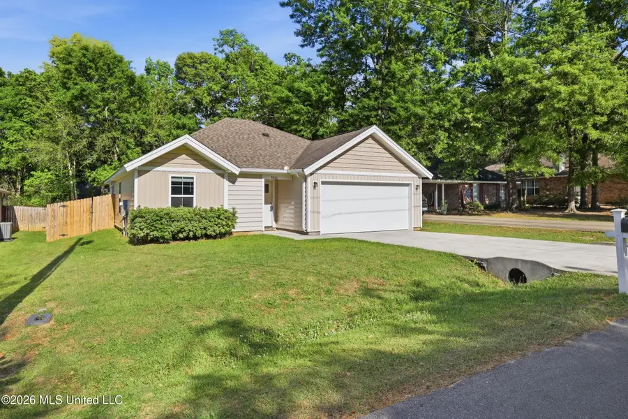 9826 Ala Moana Street, Diamondhead, MS 39525 - #3