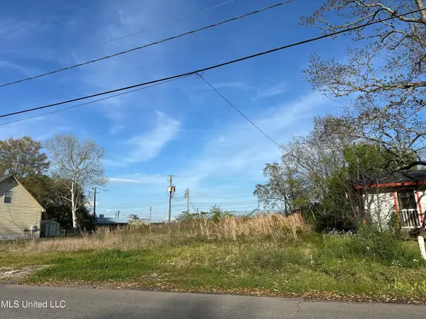 3804 Victor Street, Pascagoula, MS 39567