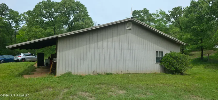 2002 Sherwood Drive, McComb, MS 39648 - #3