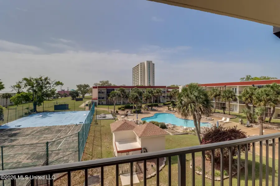 2046 Beach Boulevard, Biloxi, MS 39531 - #3
