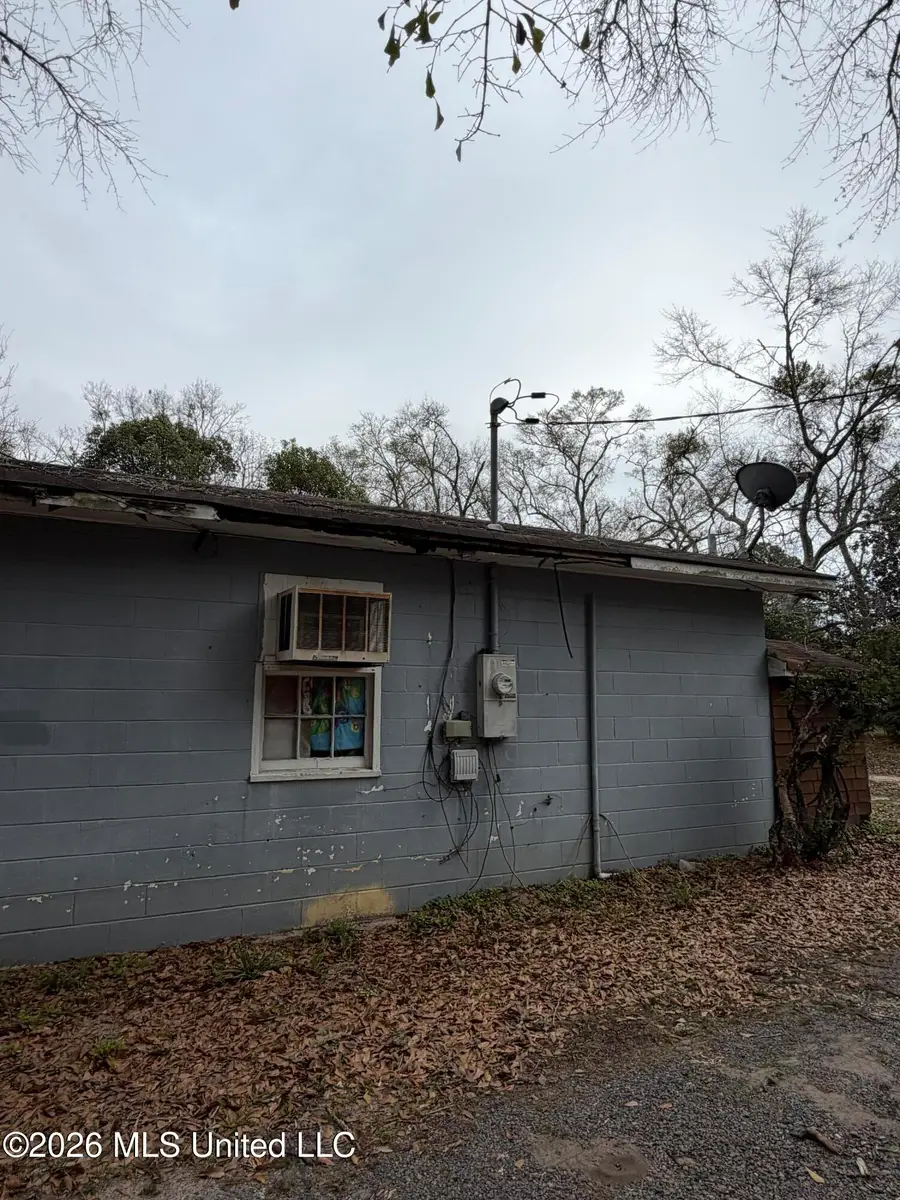 1310 Polk Avenue, Pascagoula, MS 39567 - #2
