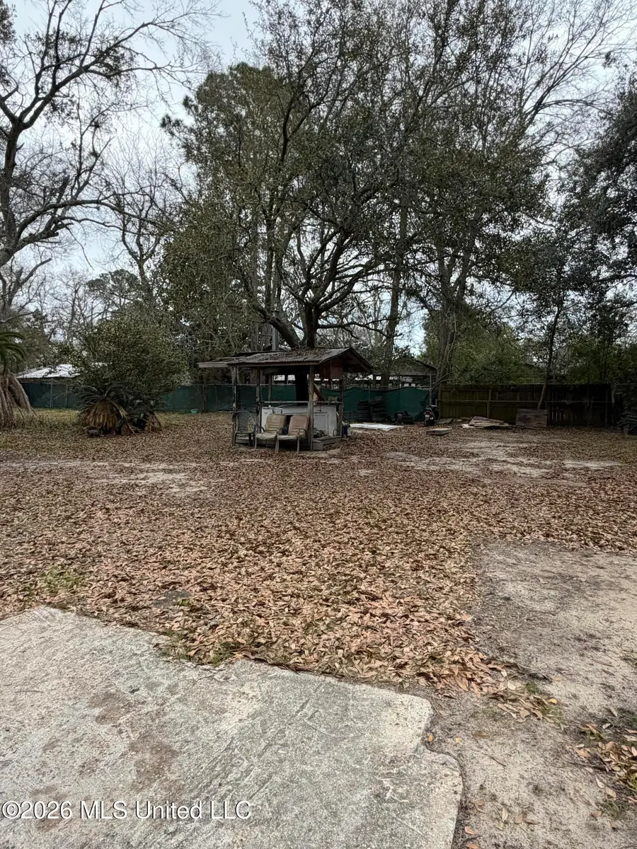 1310 Polk Avenue, Pascagoula, MS 39567 - #3