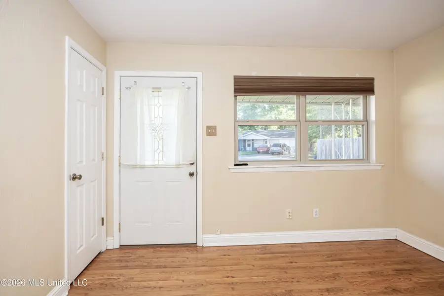 315 Poplar Drive, Ocean Springs, MS 39564 - #2