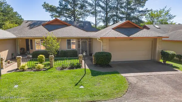 357 E Cascades Circle, Clinton, MS 39056