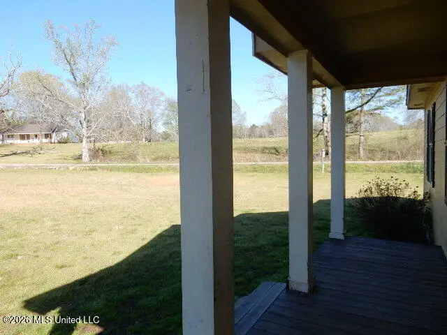 151 Barkwood Road, Carthage, MS 39051 - #2