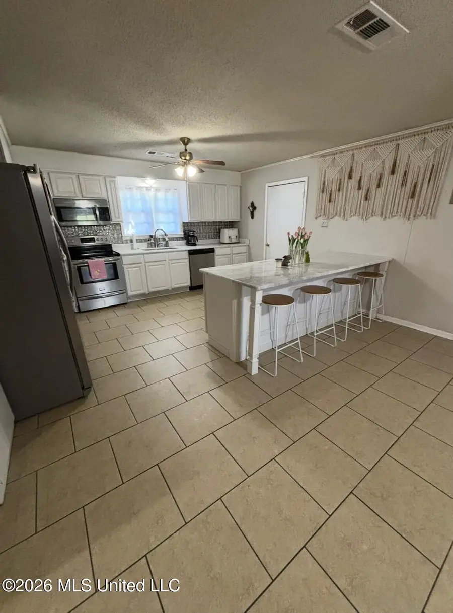 7820 W Highway 4, Senatobia, MS 38668 - #2