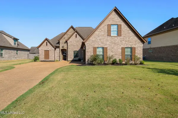 1098 S Broadwing Circle, Olive Branch, MS 38654