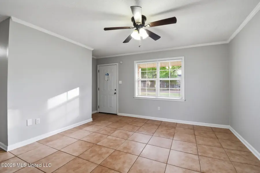 727 Thornwood Drive, Southaven, MS 38671 - #2