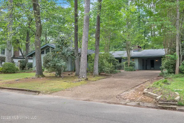 5415 Kaywood Drive, Jackson, MS 39211
