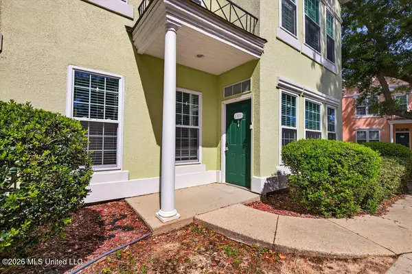 2252 Beach Drive, Gulfport, MS 39507