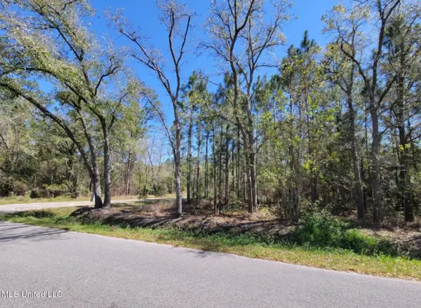 Lot 13 Red Street, Waveland, MS 39576