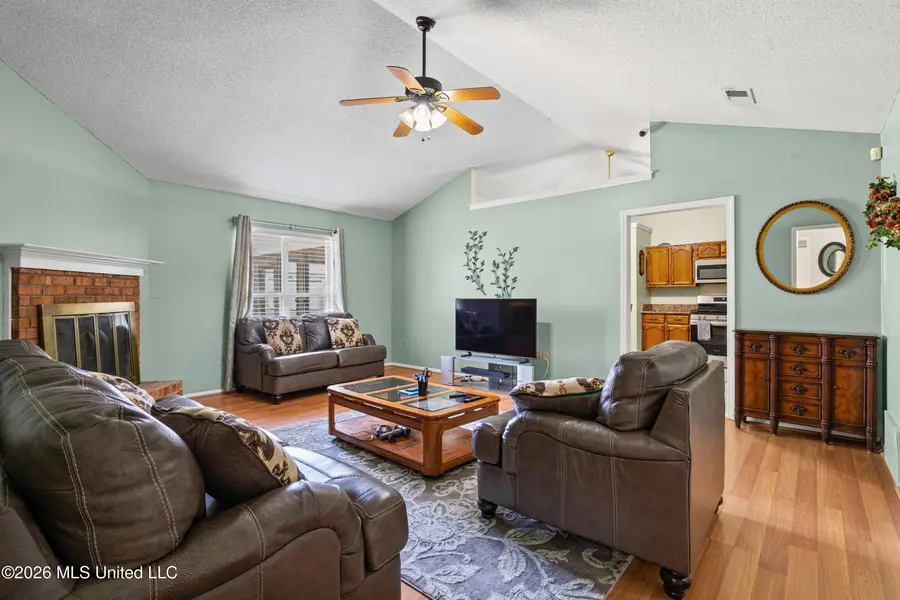 10158 Oak Leaf Drive, Olive Branch, MS 38654 - #2