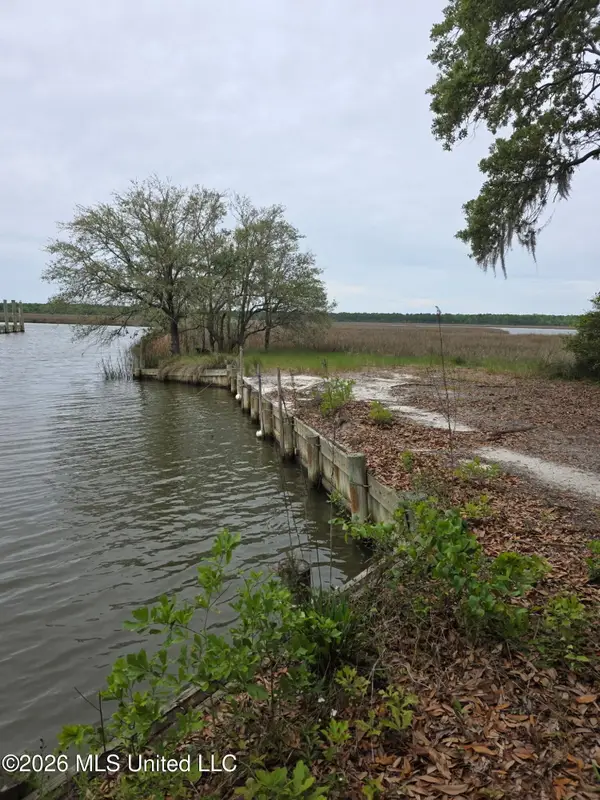 Margaret Street, Ocean Springs, MS 39564
