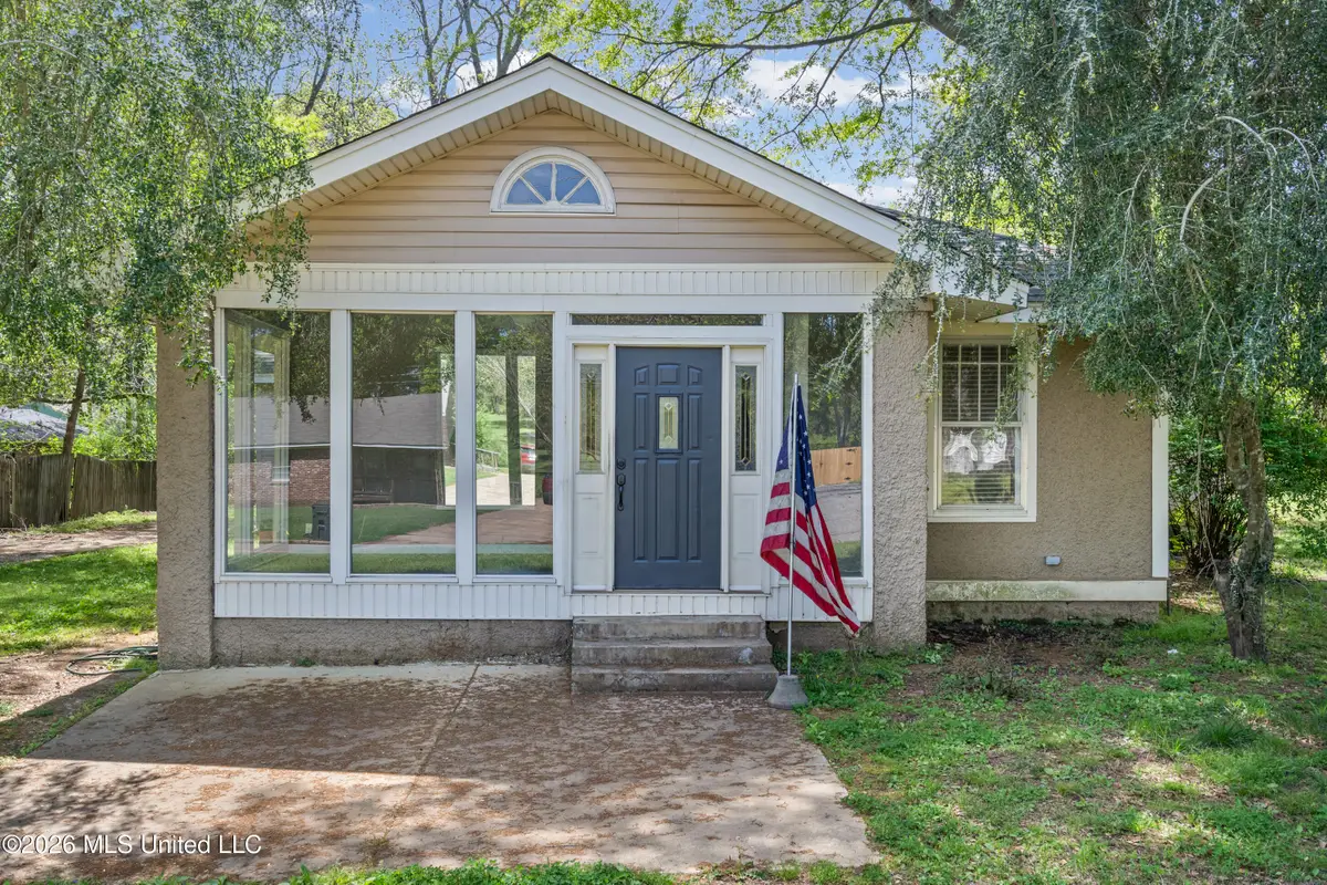 712 Strayhorn Street, Senatobia, MS 38668 - #1