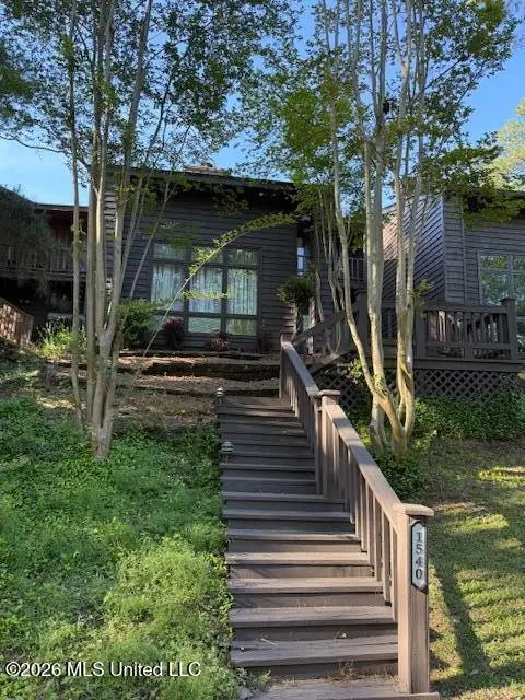 1540 Lakeside Drive, Jackson, MS 39216