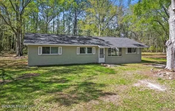 3625 Shamrock Court, Gautier, MS 39553