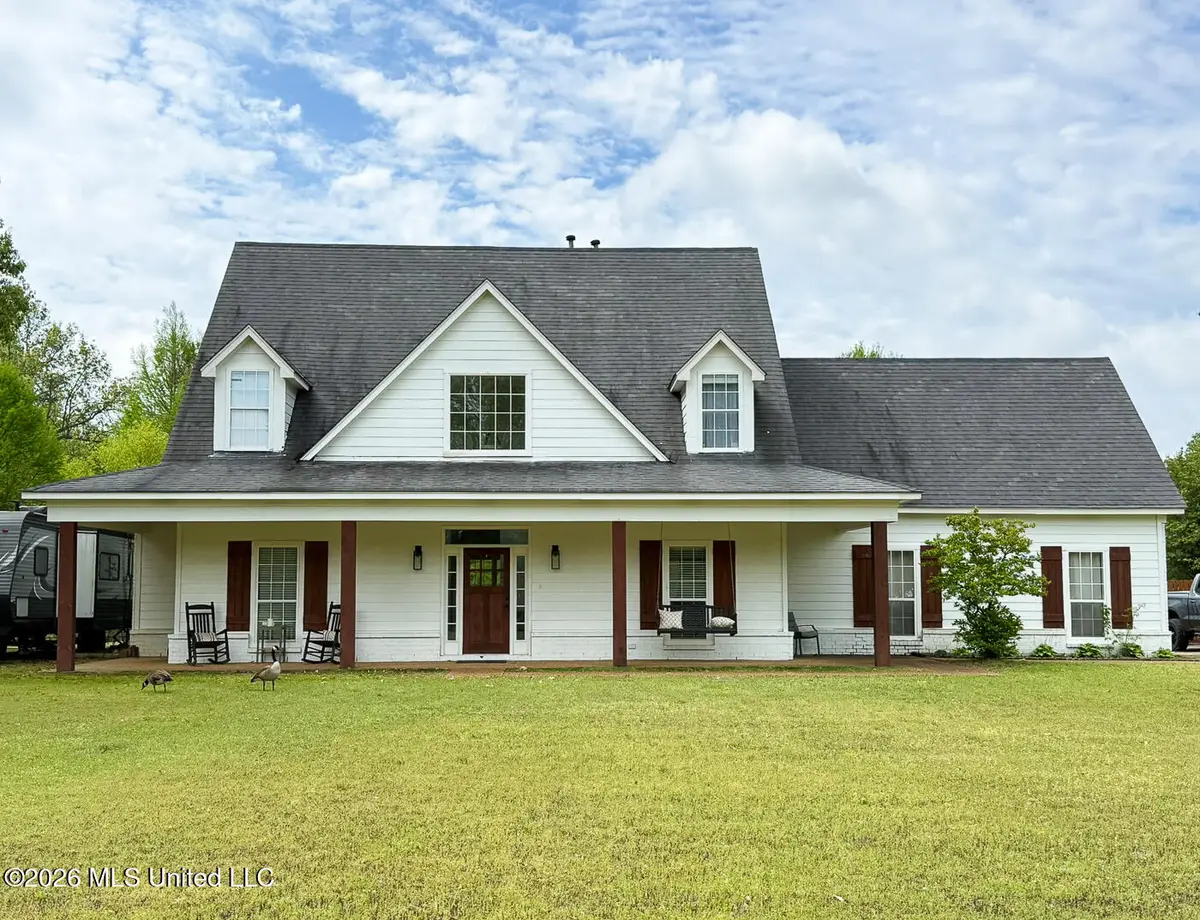695 Swinnea Lake Drive, Southaven, MS 38672 - #1