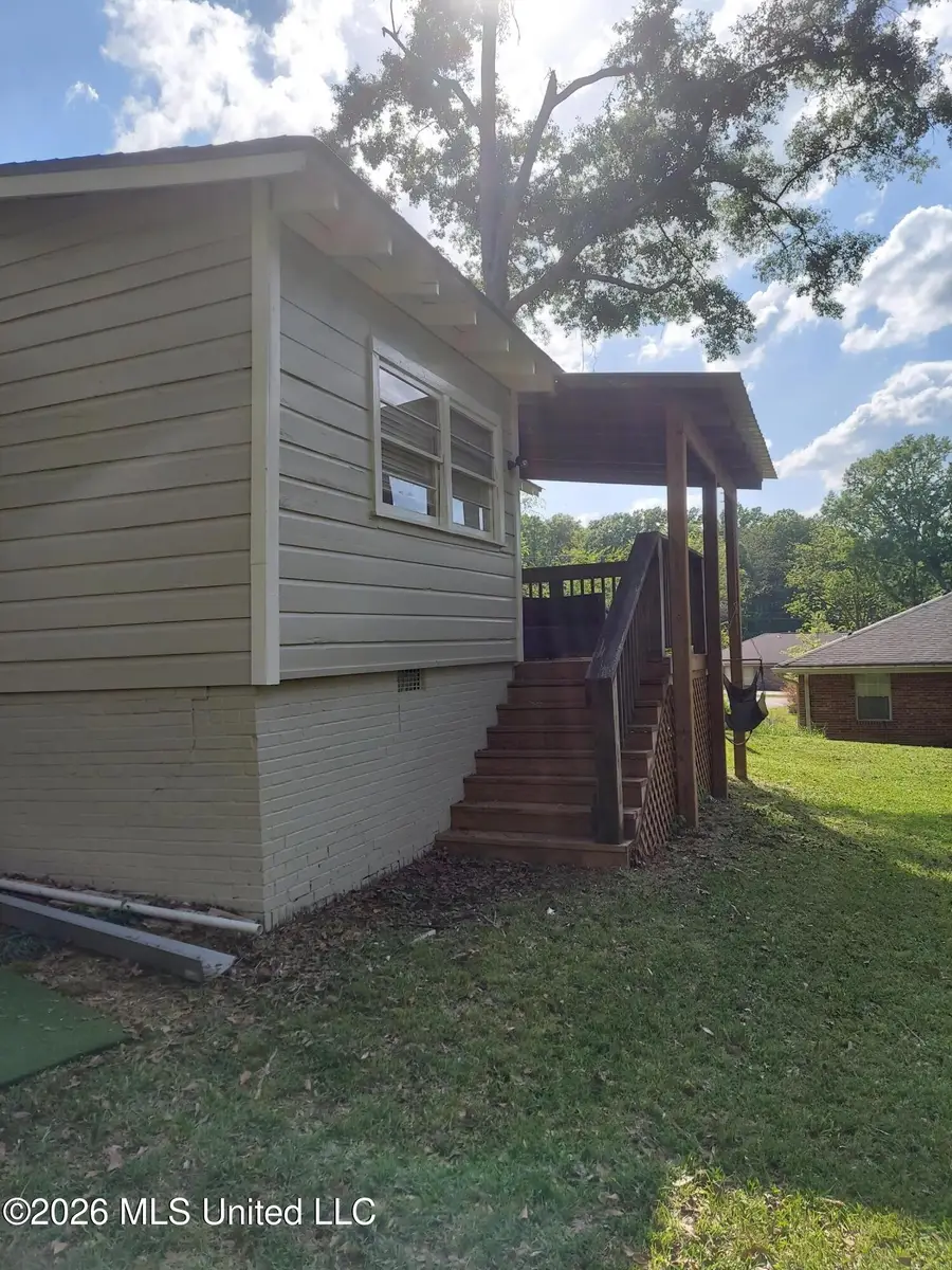 103 E Sproles Street, Clinton, MS 39056 - #3