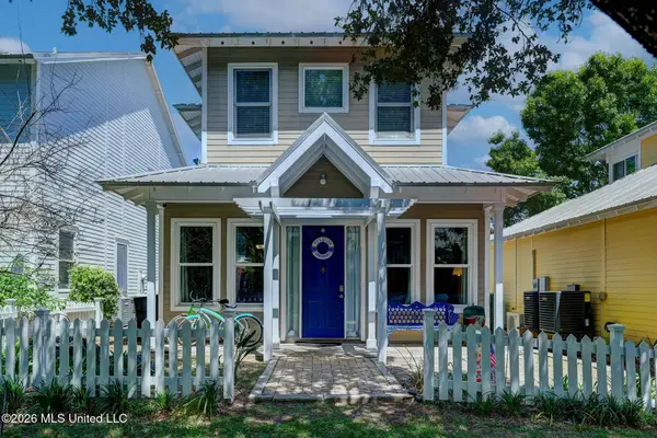 17 Chapel Hill Road, Bay Saint Louis, MS 39520