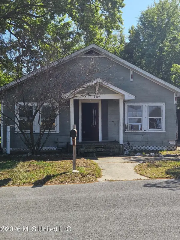 404 Convent Avenue, Pascagoula, MS 39567