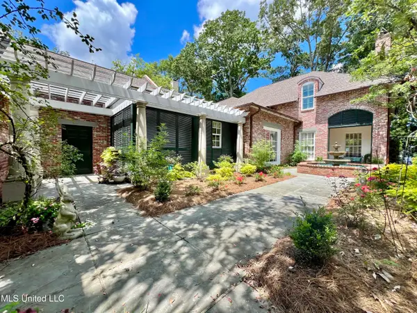 409 Roses Bluff Drive, Madison, MS 39110