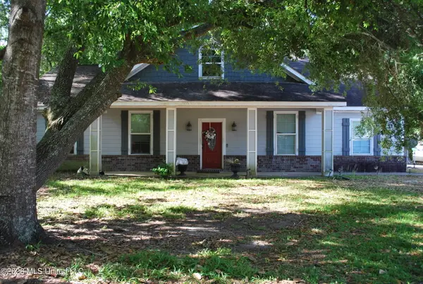 12901 Spanish Drive, Ocean Springs, MS 39564