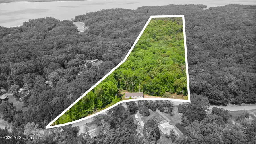 258 Coles Point Road, Batesville, MS 38606 - #3