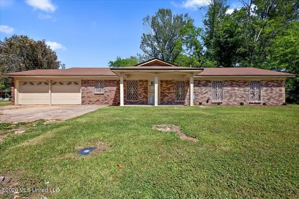 3692 James Monroe, Jackson, MS 39213