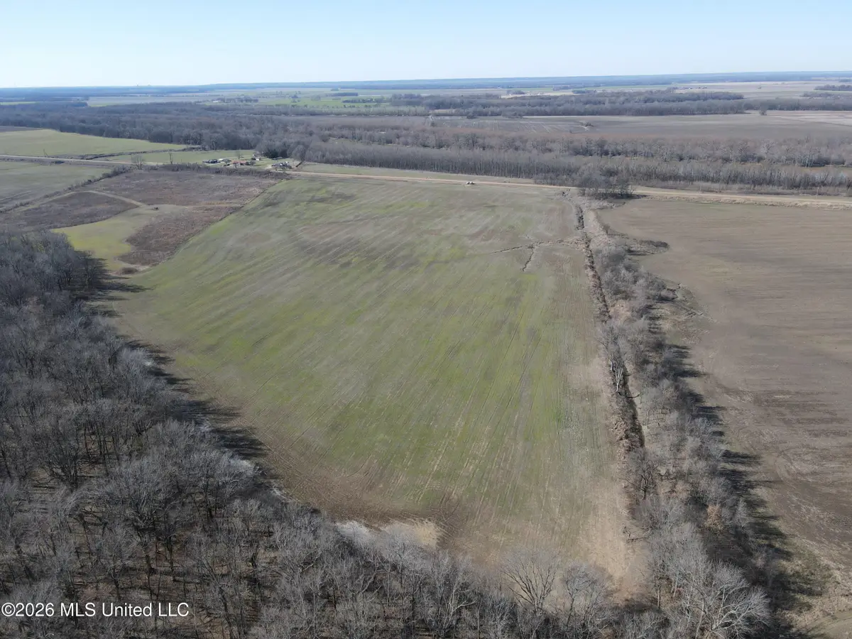 S Highway 61, Dundee, MS 38626 - #1