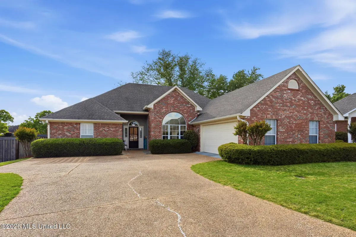 121 Lake Pointe Drive, Pearl, MS 39208 - #1