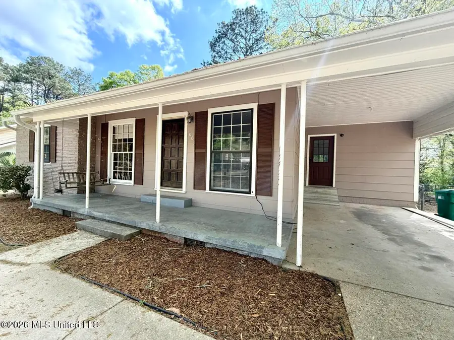 1003 S Jackson Street, Brookhaven, MS 39601 - #2
