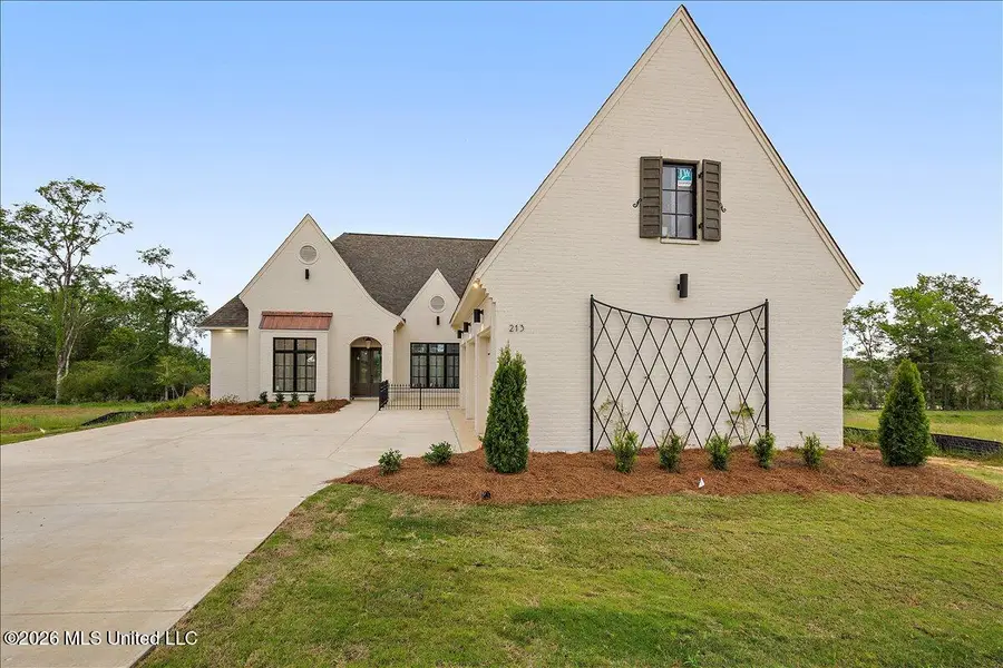213 Welchshire Drive, Madison, MS 39110 - #2