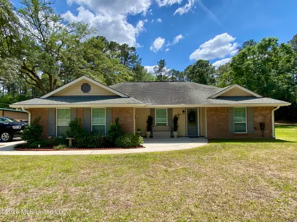 124 Lake David Drive, Picayune, MS 39466