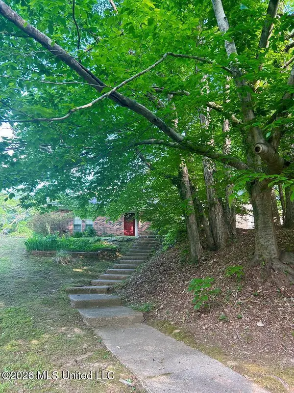 405 Longwood Drive, Vicksburg, MS 39180