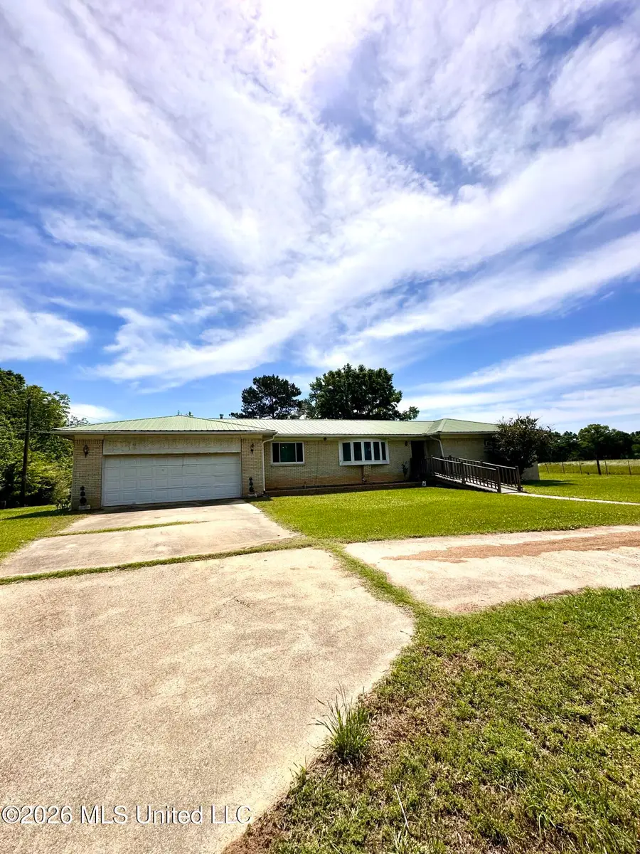 377 Hall Road, Forest, MS 39074 - #2