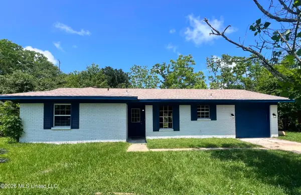 2405 Woolmarket Street, Gulfport, MS 39503