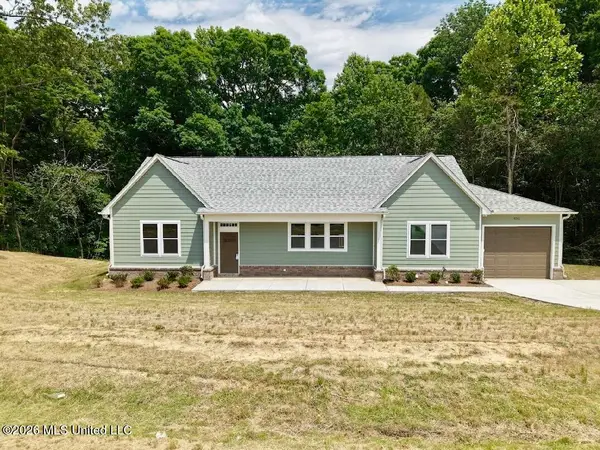 8780 E Thunderbird Drive, Hernando, MS 38632