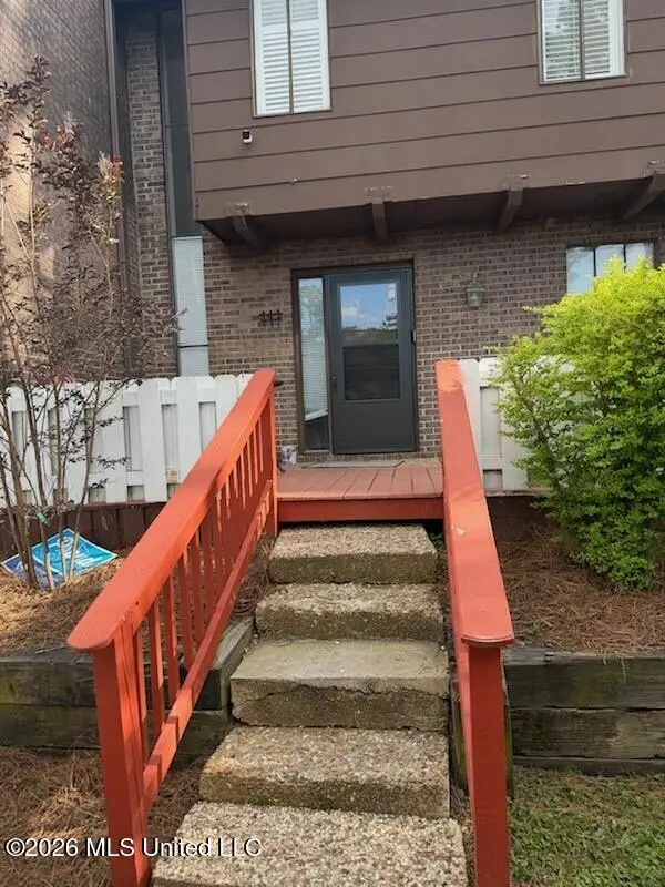 1255 E County Line, Jackson, MS 39211 - #1