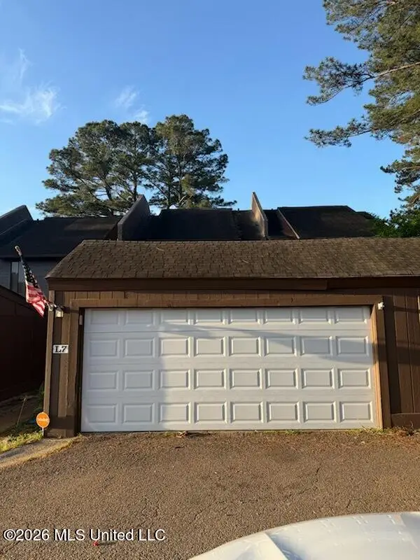 1255 E County Line, Jackson, MS 39211 - #2