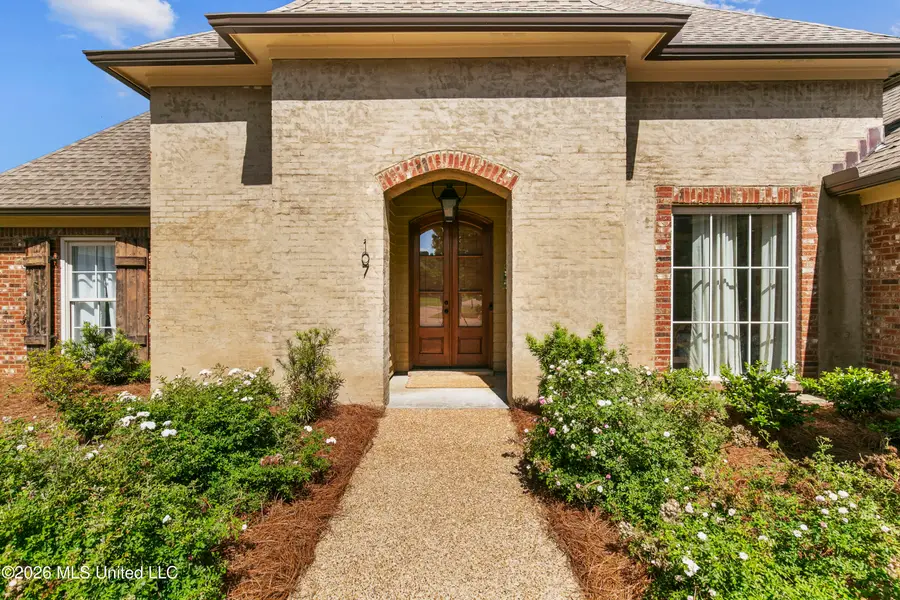 107 Beaufort Circle, Madison, MS 39110 - #3