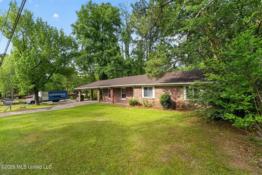 3045 Suncrest Drive, Jackson, MS 39212 - #3