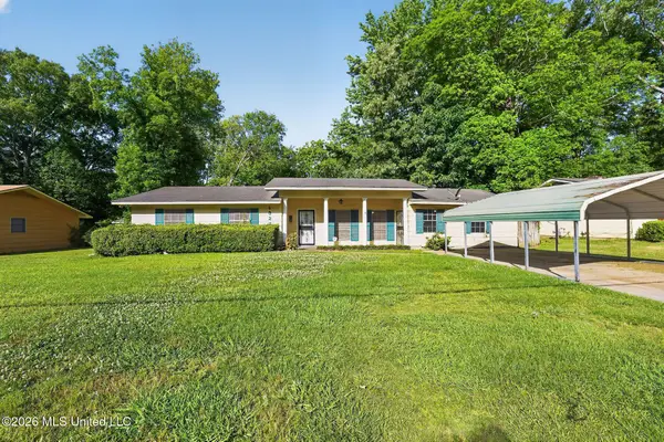 1327 Wooddell Drive, Jackson, MS 39212