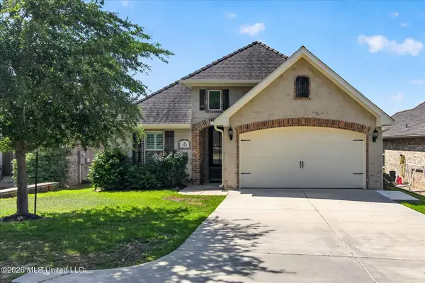 263 Country Club Circle, Diamondhead, MS 39525